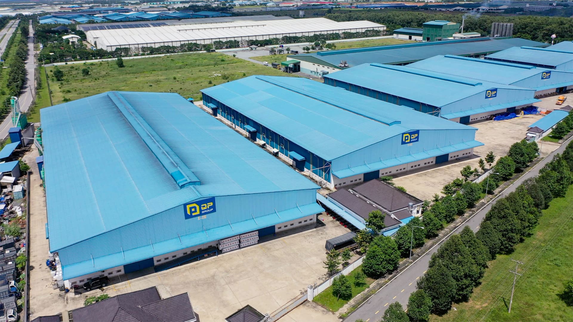 VƯƠN TẦM CAO <br> VƯỢT TẦM XA